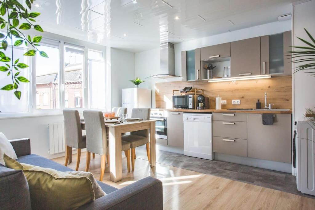 Bel Appartement Lumineux Proche Du Centre-Ville Douai Exterior foto